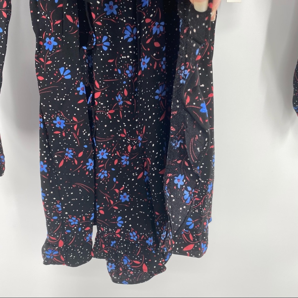 Aqua NWT Bloomingdale's One Shoulder Long Sleeve Waist Tie Floral Romper New - Picture 6 of 13
